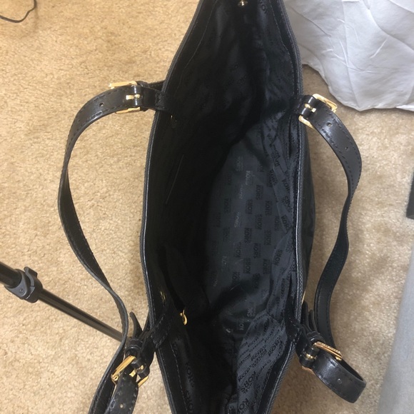 Michael Kors Tote - Picture 3 of 8